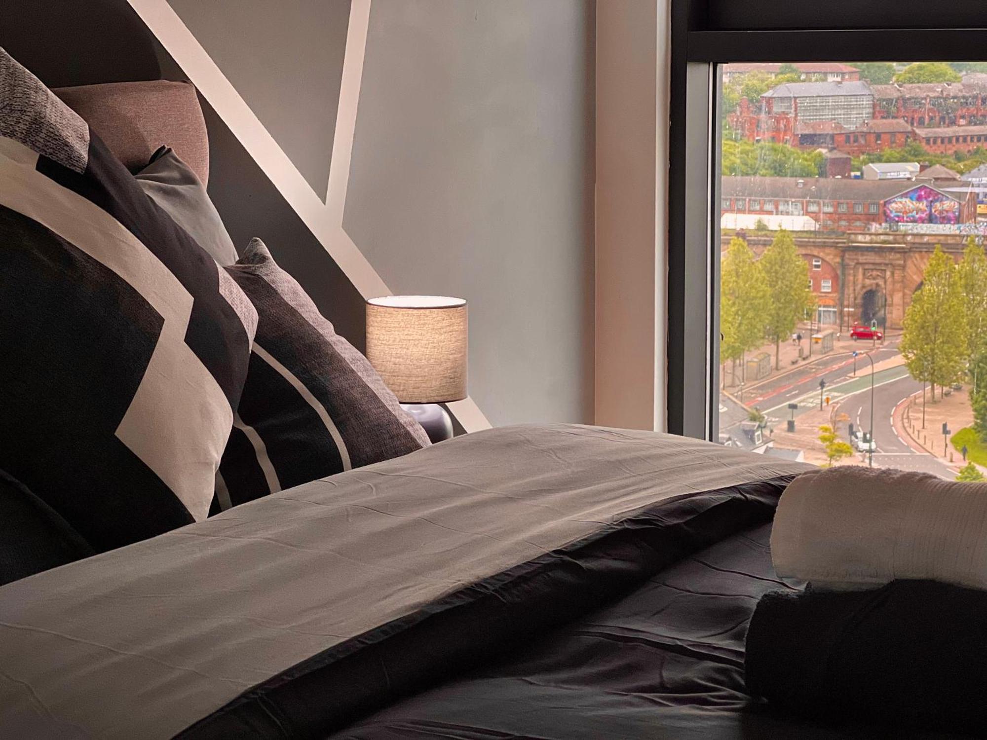 Penthouse Gem, Central, Scenic Views, Stylish, Modern, City Centre 2Br Sheffield Exterior photo